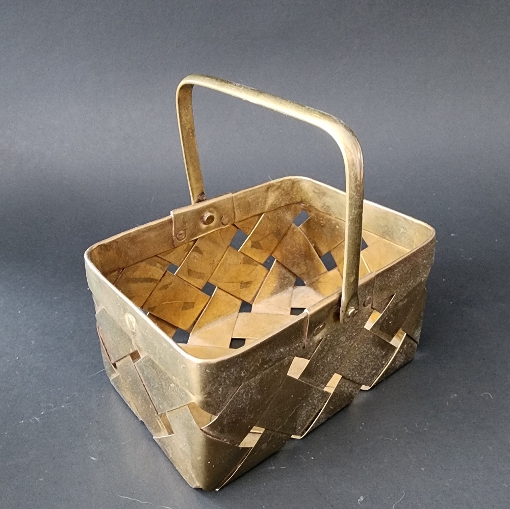 Vintage Brass Woven Basket Folding Handle India Easter Rectangle Decorative